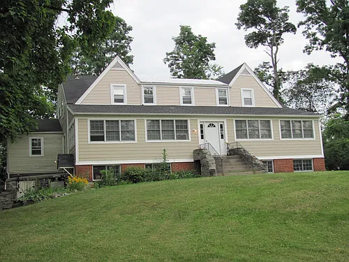 720 New Paltz Rd Photo 1