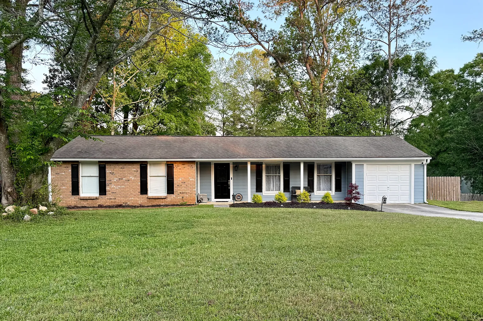 109 Butternut Ln photo 1