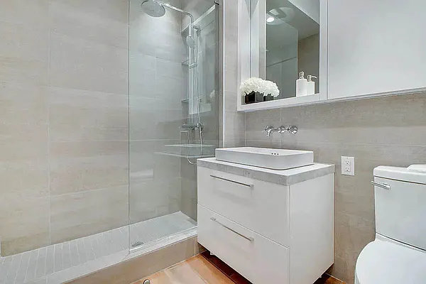 Rented by Artur Gutman, LREB | media 9