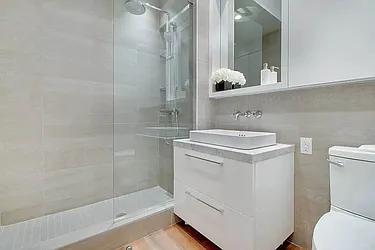 Rented by Artur Gutman, LREB