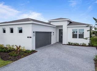 563 Hammock Oaks Blvd, Lady Lake, FL 32159