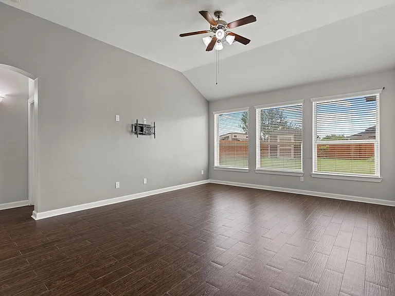 19415 Bronte Springs Ct — Photo 14