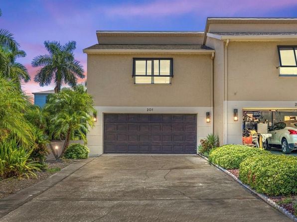 487 Pinellas Bayway S APT 201