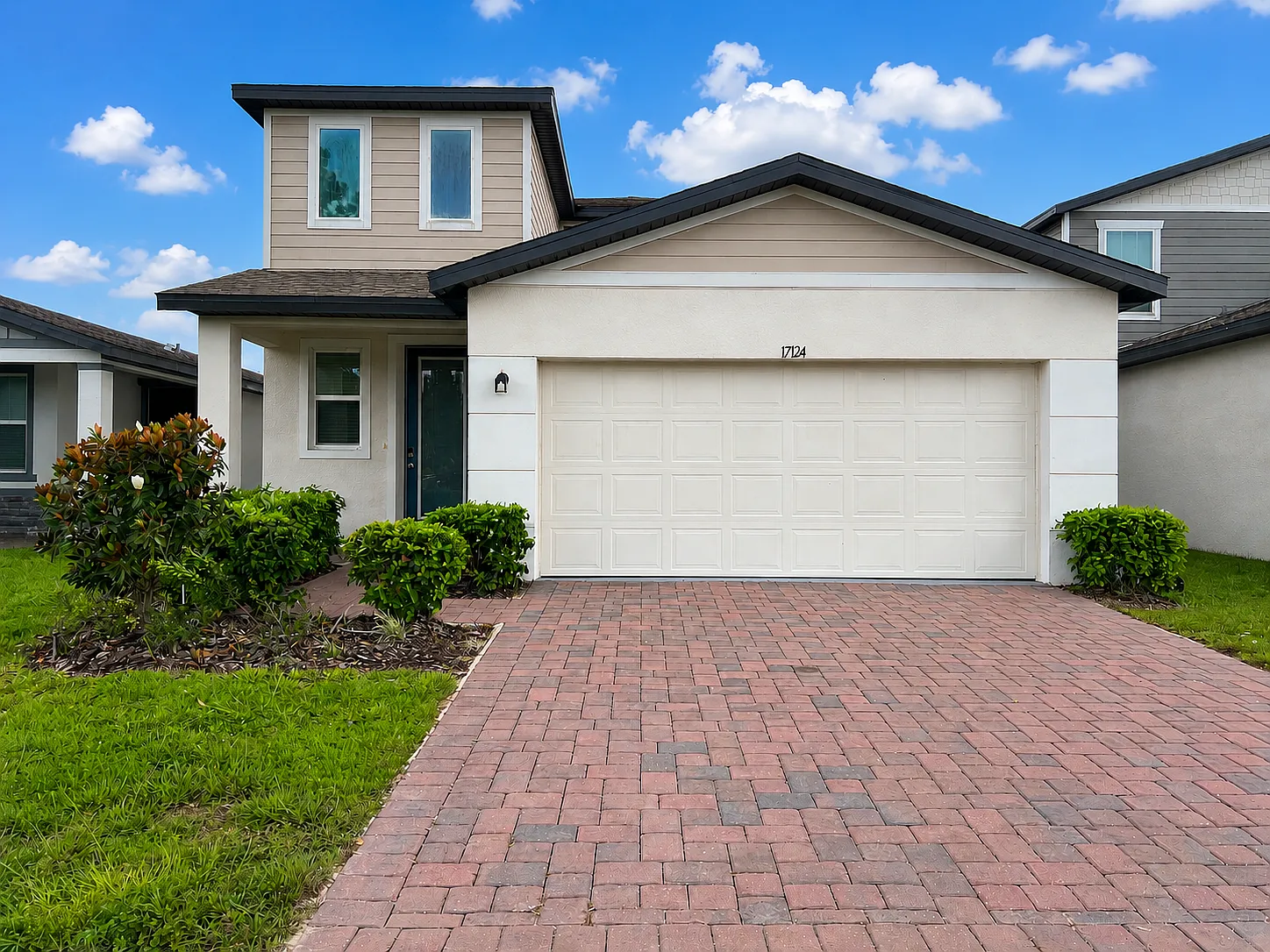 4 bed, 2.5 bath, 2168 sqft, $2,600 — Photo 1