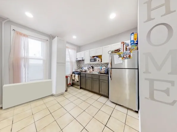 39 Atlantic St, Elizabeth City, NJ 07206