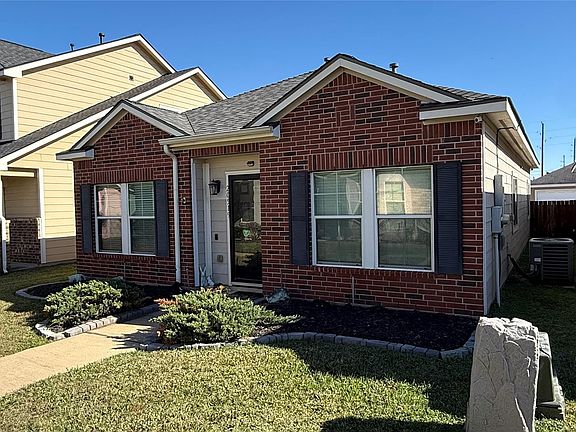 3rd image of 20519 Sycamore Crest Ln