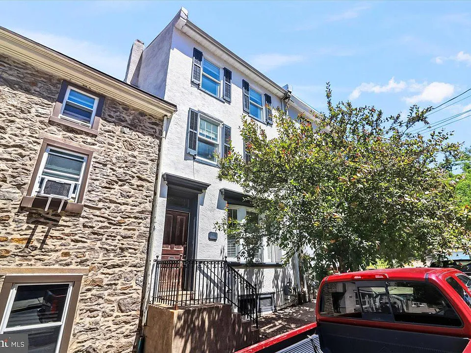 138 Rector St