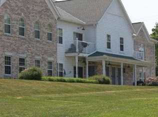 2720 Northview Rd, Waukesha, WI 53188