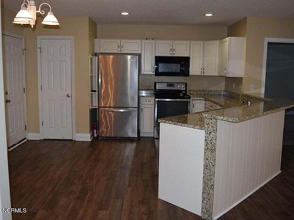5th image of 224 Shellbank Dr