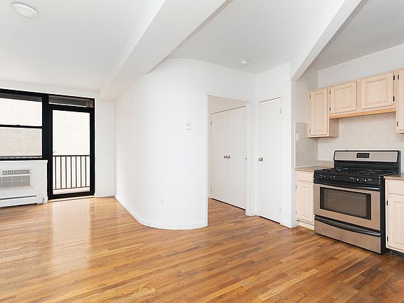 4th image of 41 Avenue B APT 4D