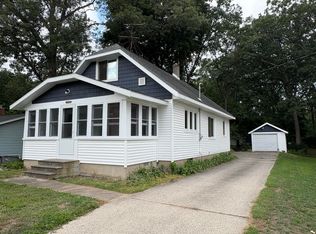 3709 Burlingame Ave SW, Wyoming, MI 49509