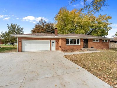 524 7th St W, Andalusia, IL, 61232