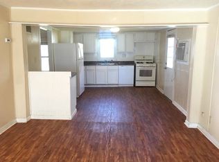 1109 E Bond St, Benton, IL 62812