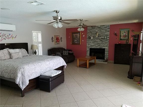 3rd image of 4015 Kearly Ave