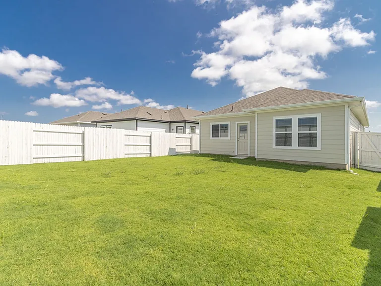 234 Heritage Mill Trl — Photo 24