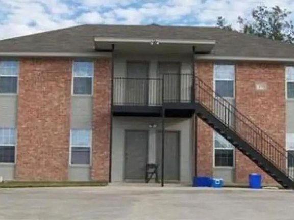 2nd image of 409 Creek St APT D