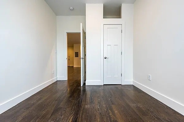 Rented by Nooklyn NYC LLC | media 23
