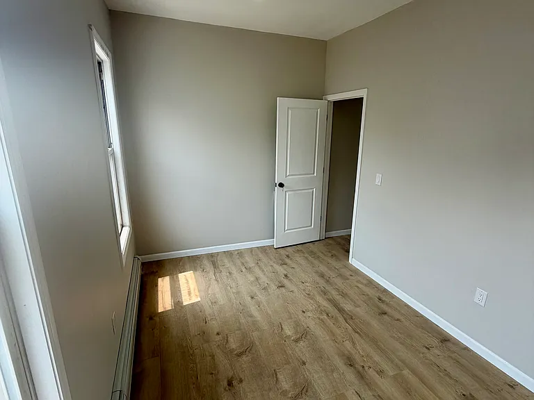 263 Griffith St #1 — Photo 9