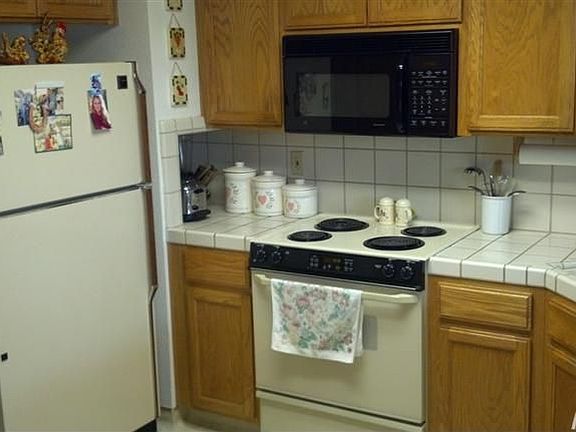 4th image of 1673 Brookside Dr