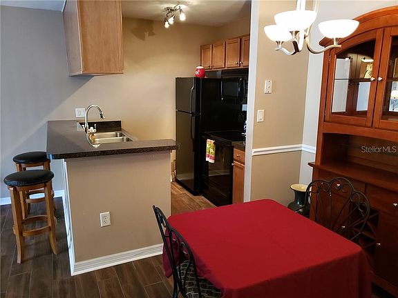 4th image of 308 Lake Parsons Grn Unit 104