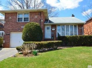 23 Inwood Rd, Port Washington, NY 11050