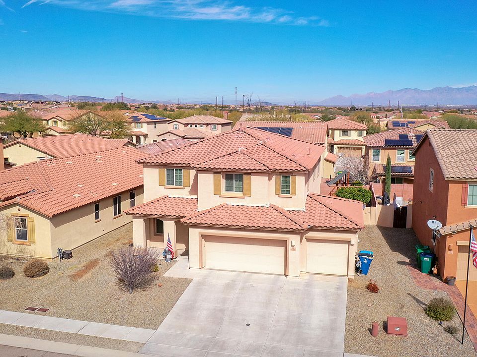 1st image of 628 W Calle Sombra Linda