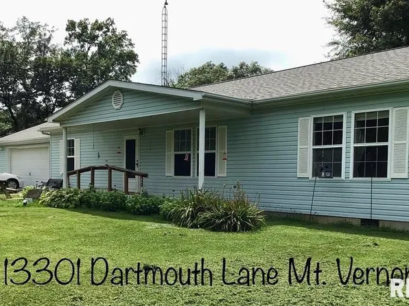13301 N Dartmouth Ln, Mount Vernon, IL 62864