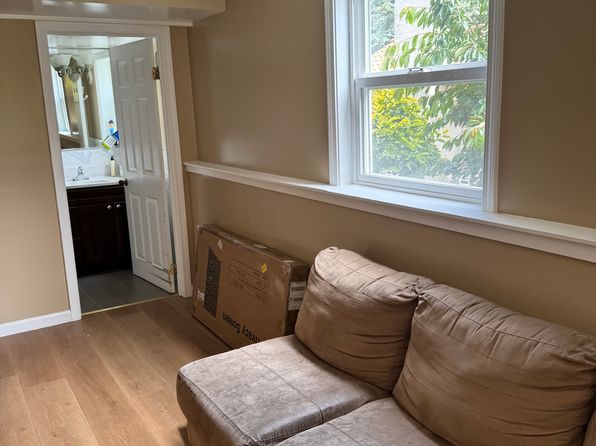 115 Moncada Way