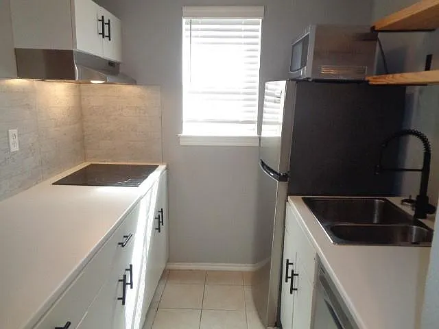 2225 Mimosa Dr #6 — Photo 11