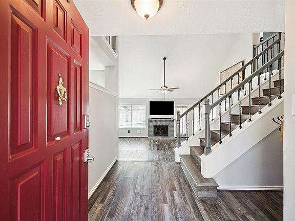 4th image of 5438 Glade Estates Drive
