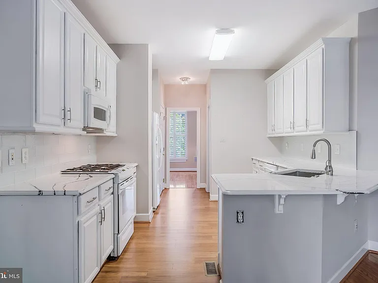 11485 Waterhaven Ct — Photo 26