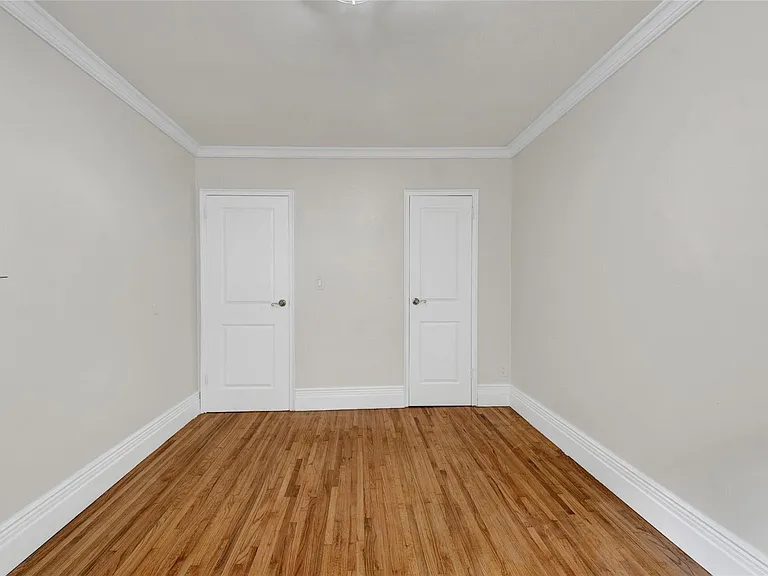 4392 Carpenter Ave #2 — Photo 18