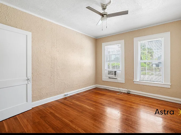 323 N Westland Ave #6 — Photo 2