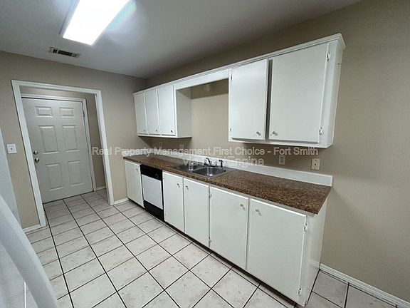 3rd image of 230 W Gary St #A