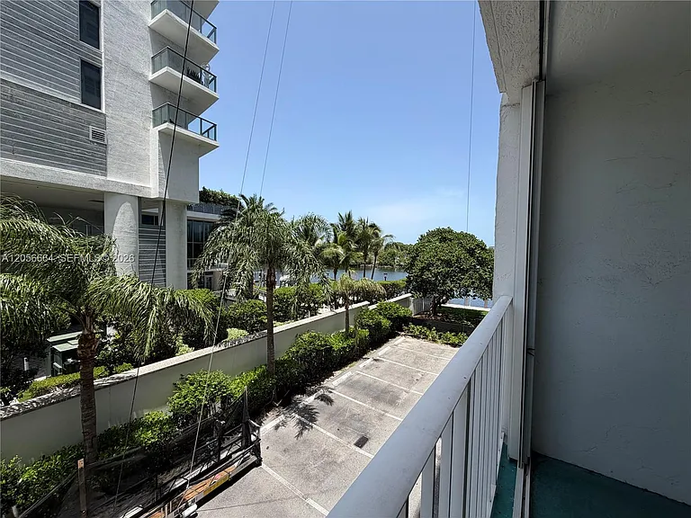 1170 N Federal Hwy #307 — Photo 16