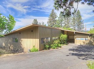 300 NE Scenic Dr, Grants Pass, OR 97526