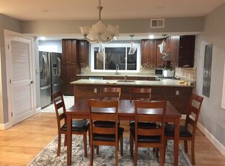 715 Roxboro Rd, Rockville, MD 20850