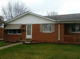 31520 Nelson Dr, Warren, MI 48088