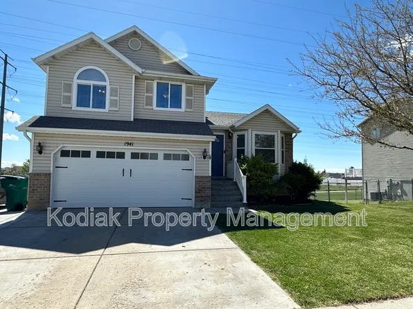 1941 Jenny Ln, Clearfield, UT 84015