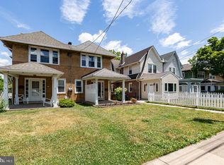 31 Waverly Rd, Havertown, PA 19083