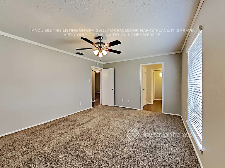 738 Brighton Ln — Photo 9