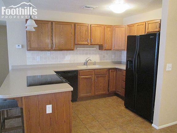 3rd image of 5051 N Sabino Canyon Rd #B-1109