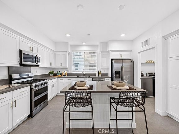 5th image of 249 N Magnolia Ave #3