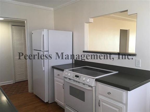 3rd image of 4535 Coronado Ave
