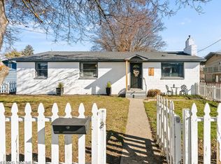 215 S 3rd St, Selah, WA 98942