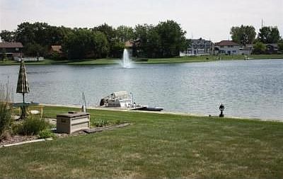 2nd image of 3036 Lakeside Dr