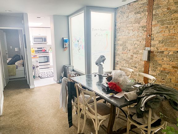 4th image of 900 W Armitage Ave #902-3W