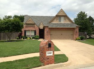 11518 S Nandina Ave, Jenks, OK 74037