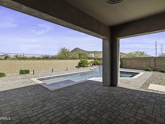 4th image of 2354 E LIEBER Place