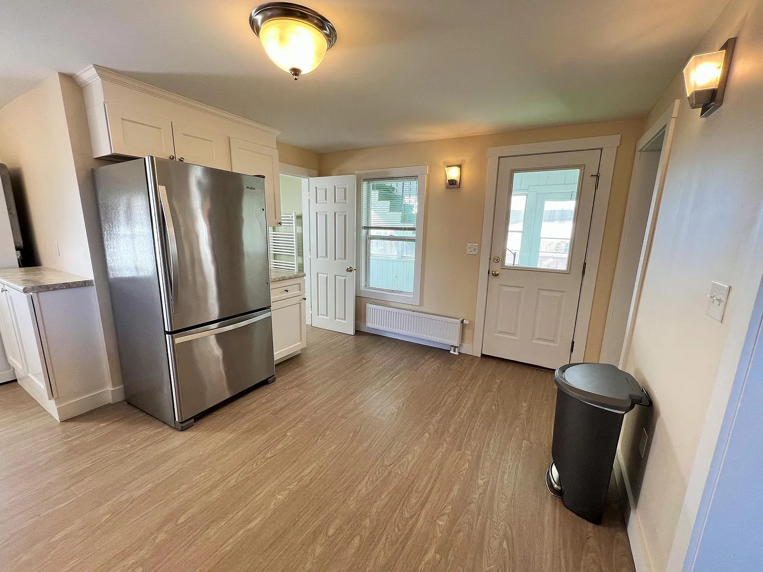 1 bed, 924 sqft, $2,000 — Photo 3